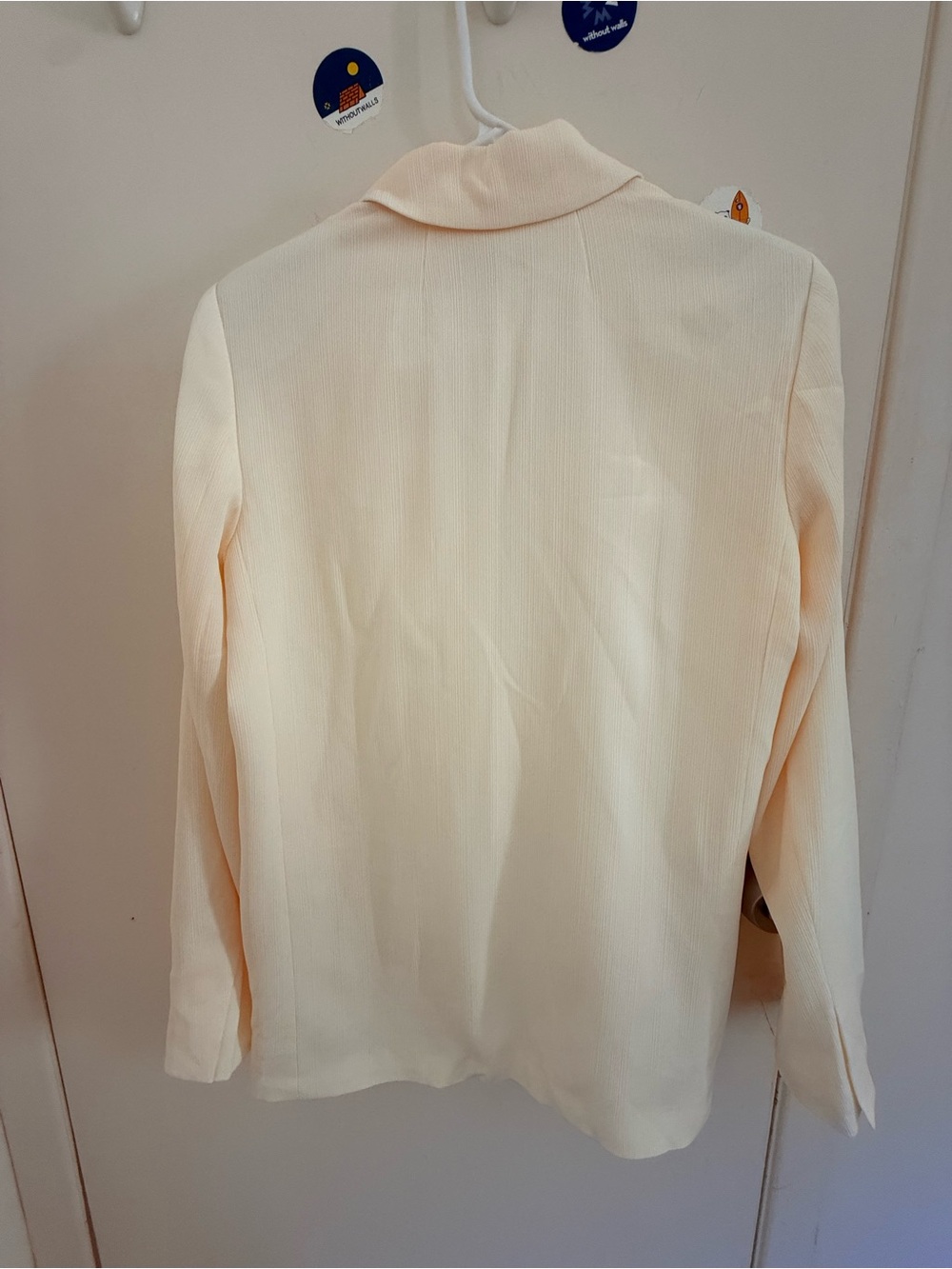 Theory Cream Single-Button Tailored Blazer - Picture 2 of 4